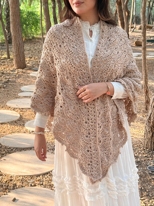 شال يكمّل إطلالتك الشتوية 🍂