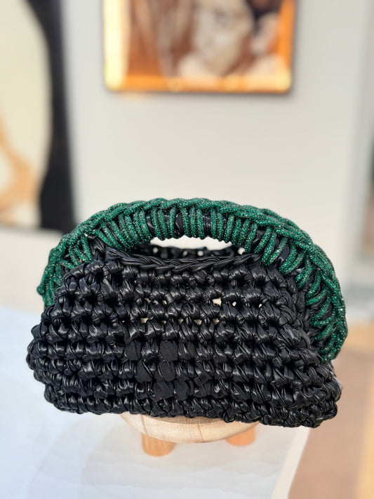 شنطة مصنوعة بخيوط الجلد ومسكة الكريستال