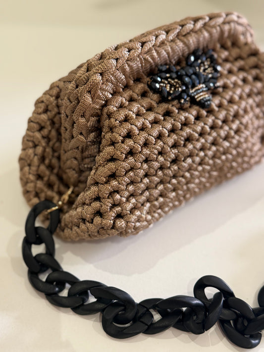 Crochet bag with gold threads