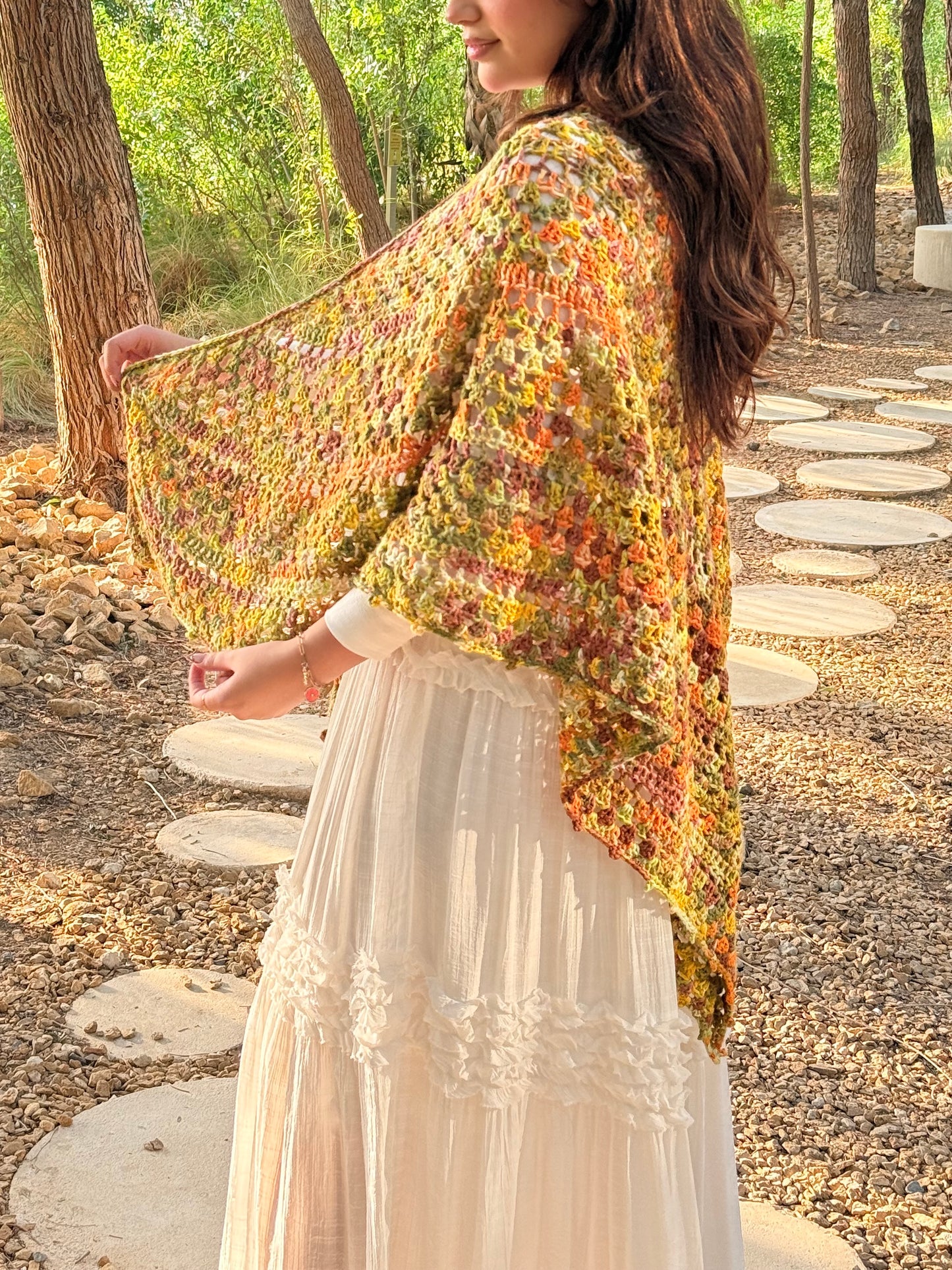 شال يكمّل إطلالتك الشتوية 🍂