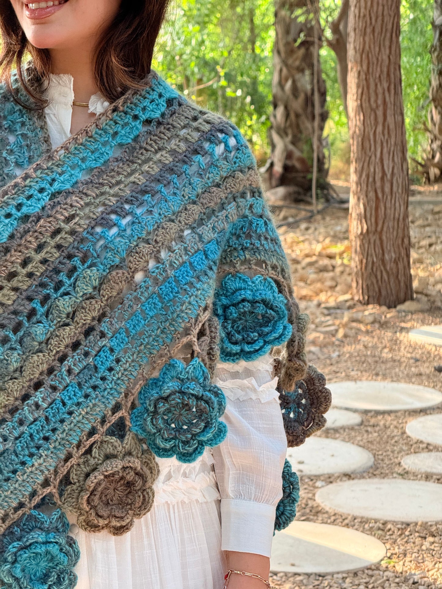 شال يكمّل إطلالتك الشتوية 🍂