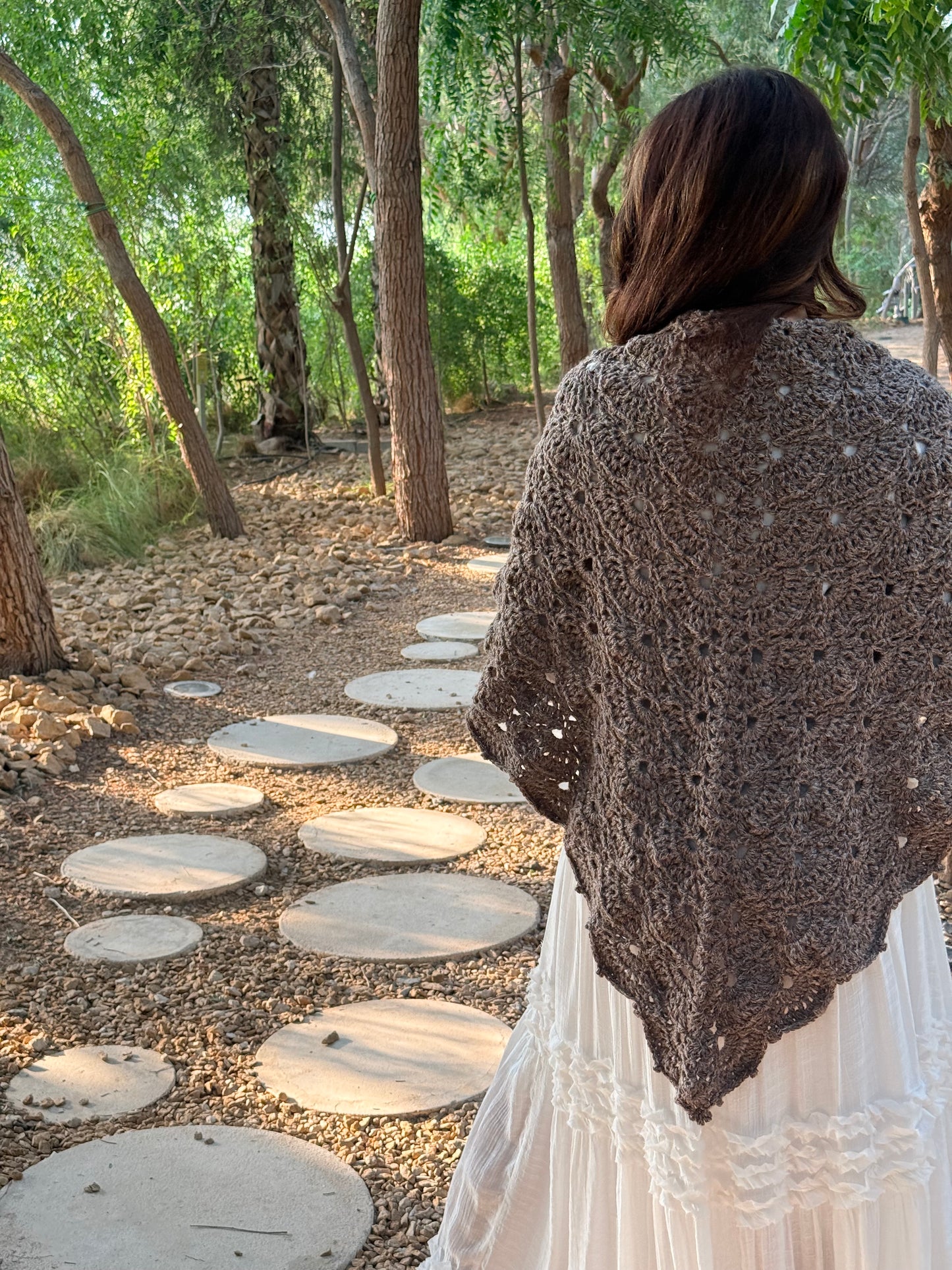 شال يكمّل إطلالتك الشتوية 🍂