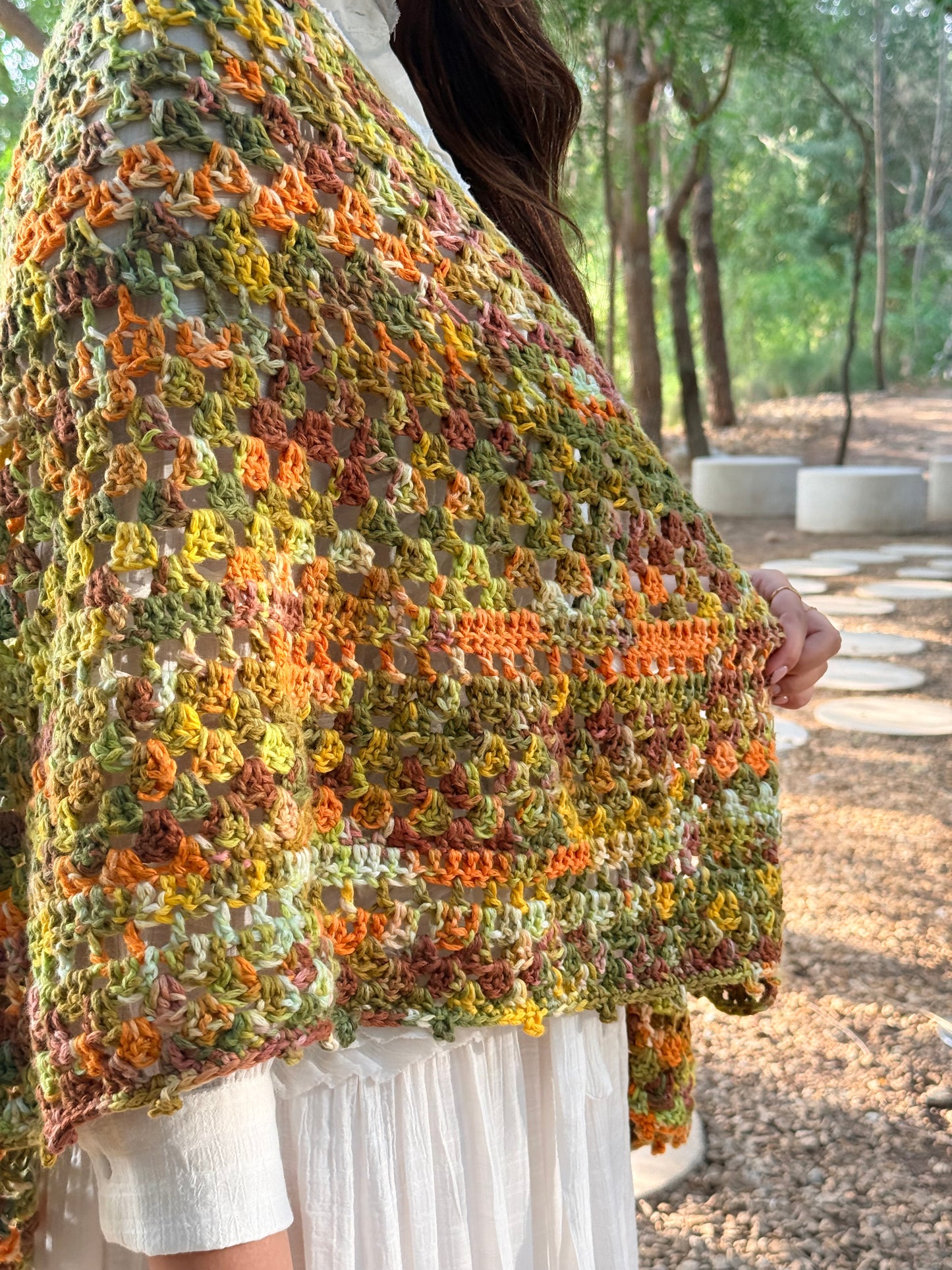 شال يكمّل إطلالتك الشتوية 🍂