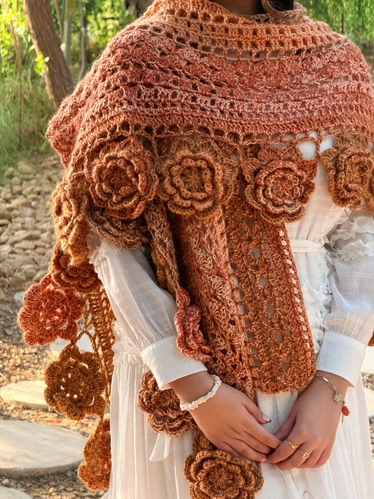 شال يكمّل إطلالتك الشتوية 🍂