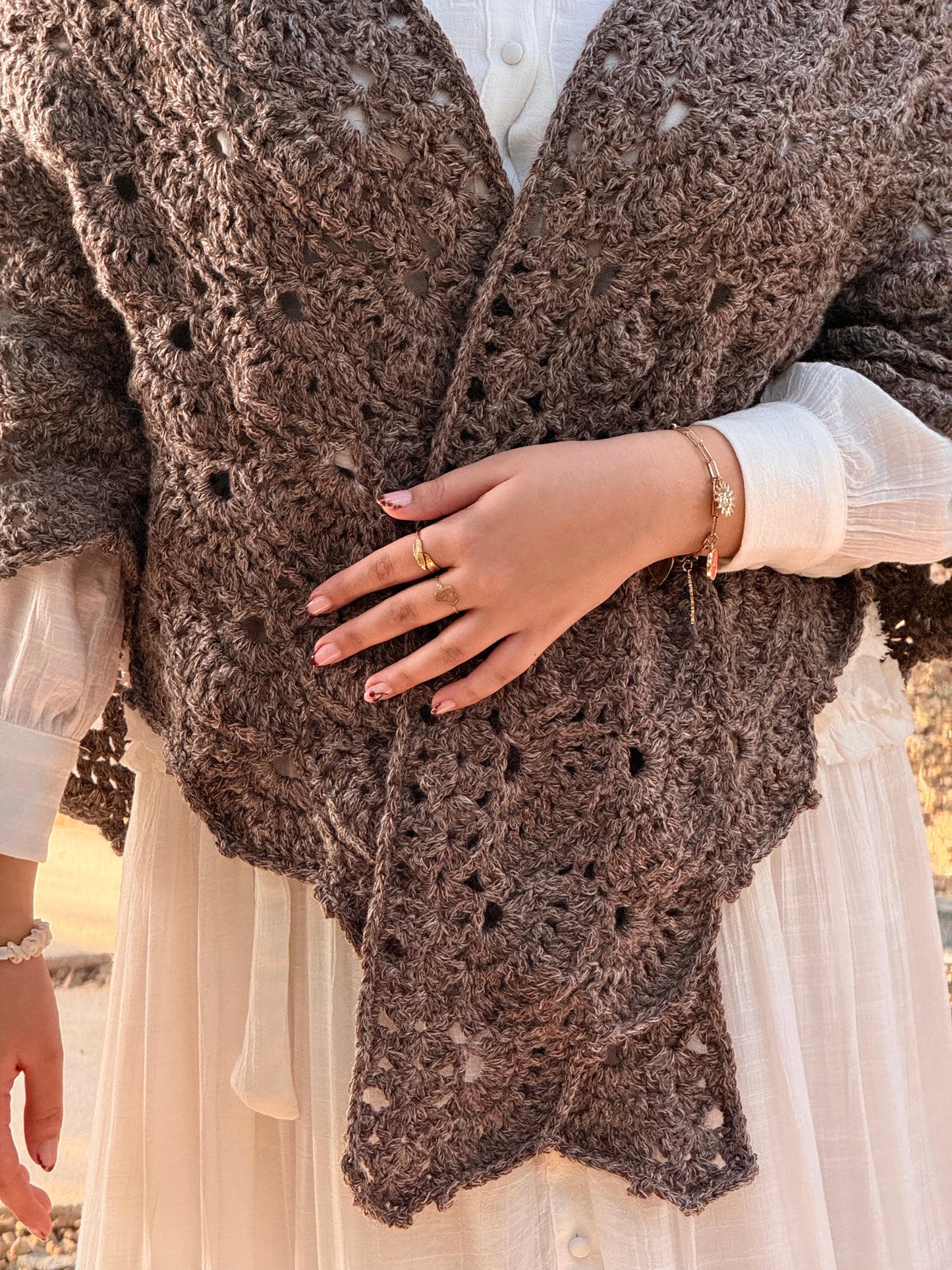 شال يكمّل إطلالتك الشتوية 🍂