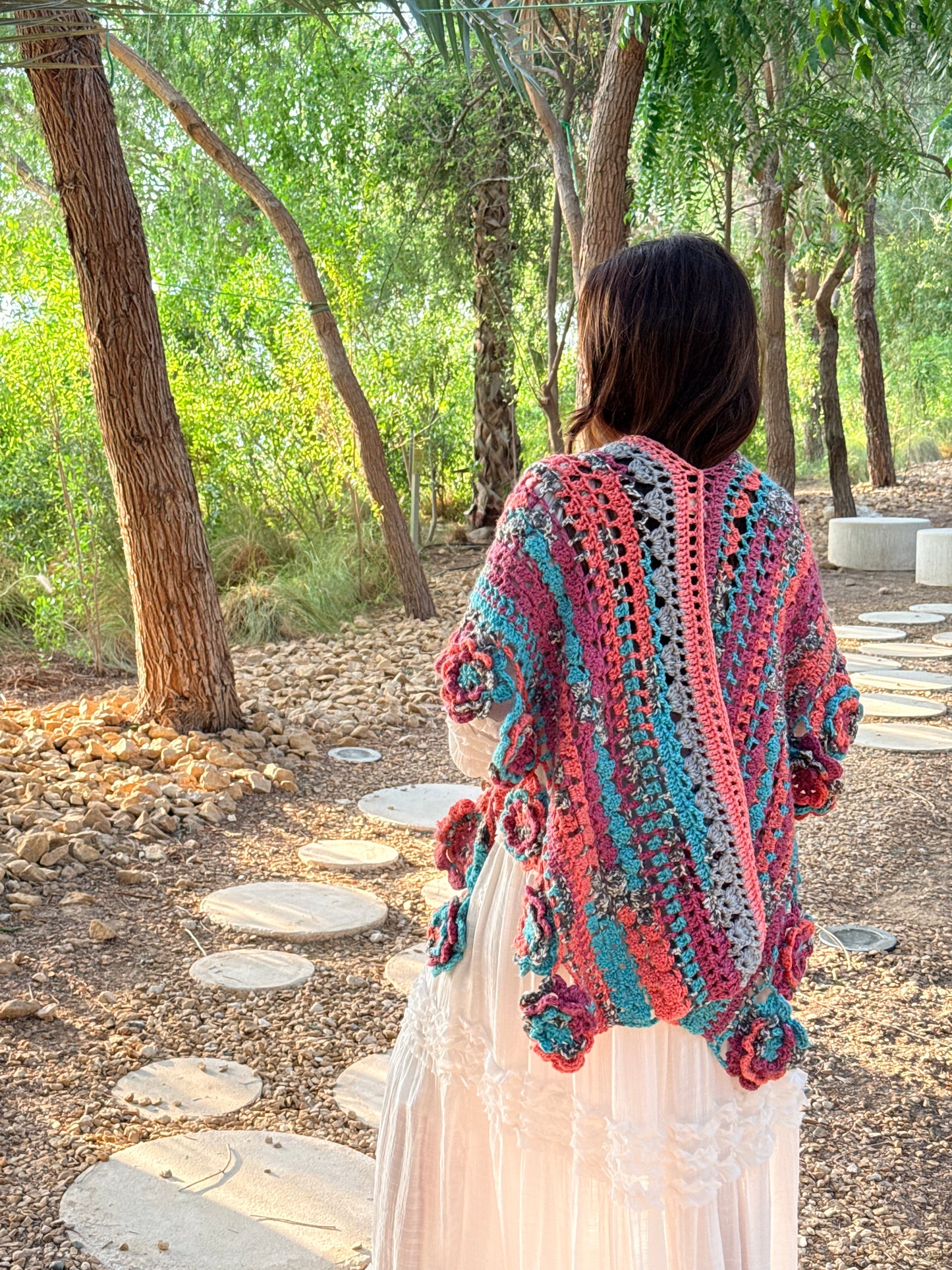 شال يكمّل إطلالتك الشتوية 🍂