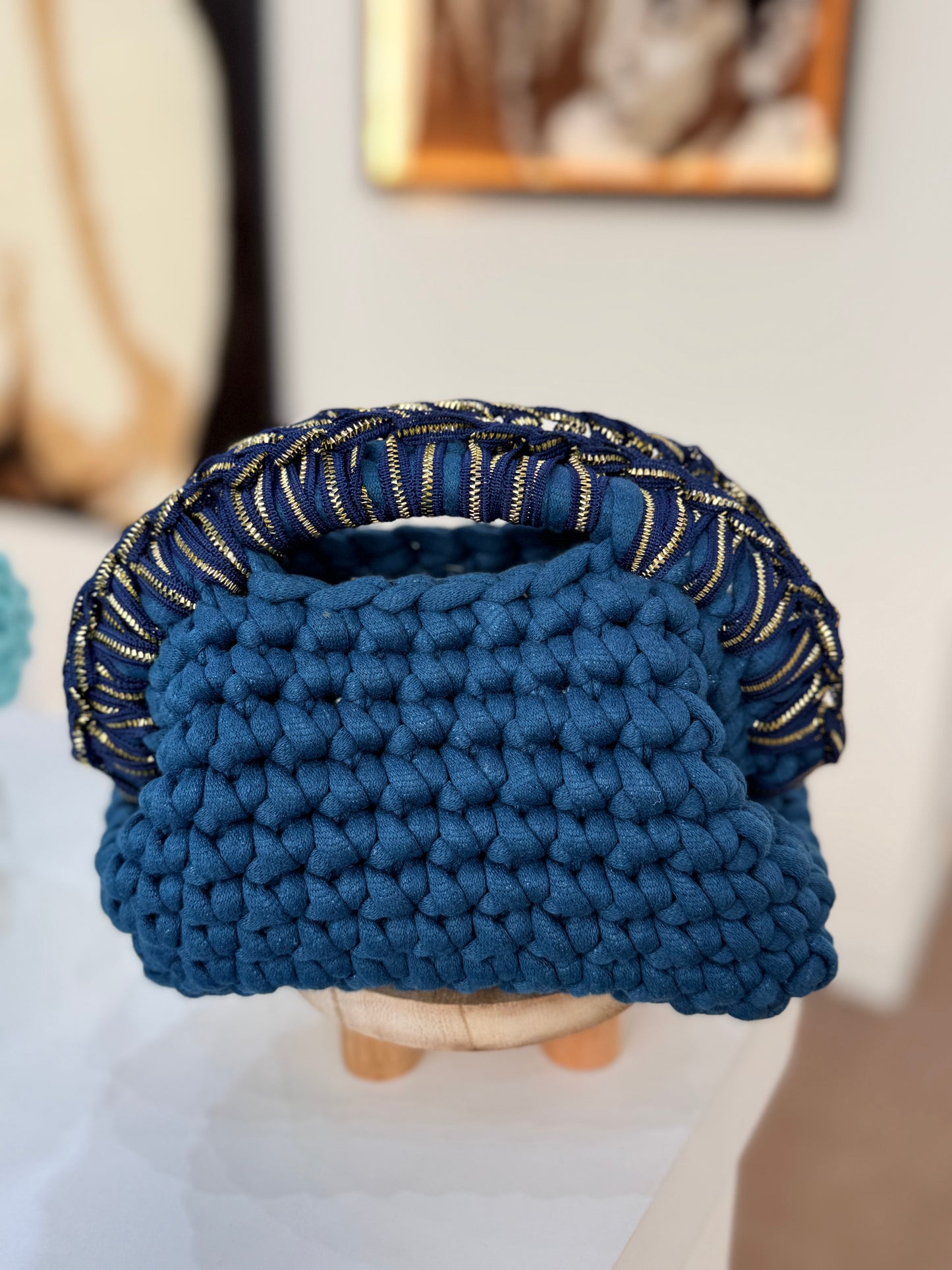 شنطة بالكروشيه – مسكة تلي