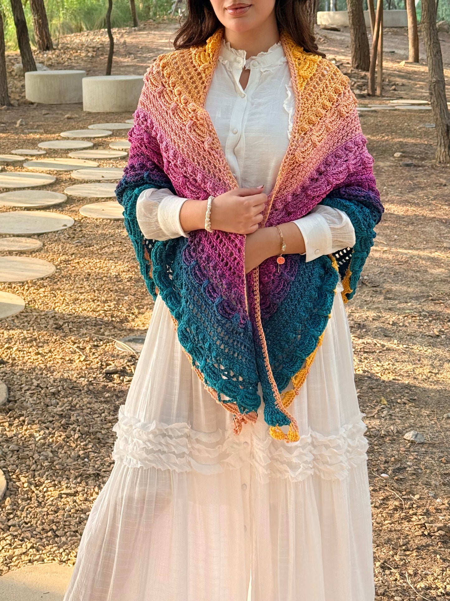 شال يكمّل إطلالتك الشتوية 🍂